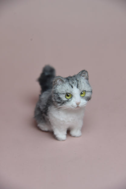 Joybly Miniature Cat Sculpture